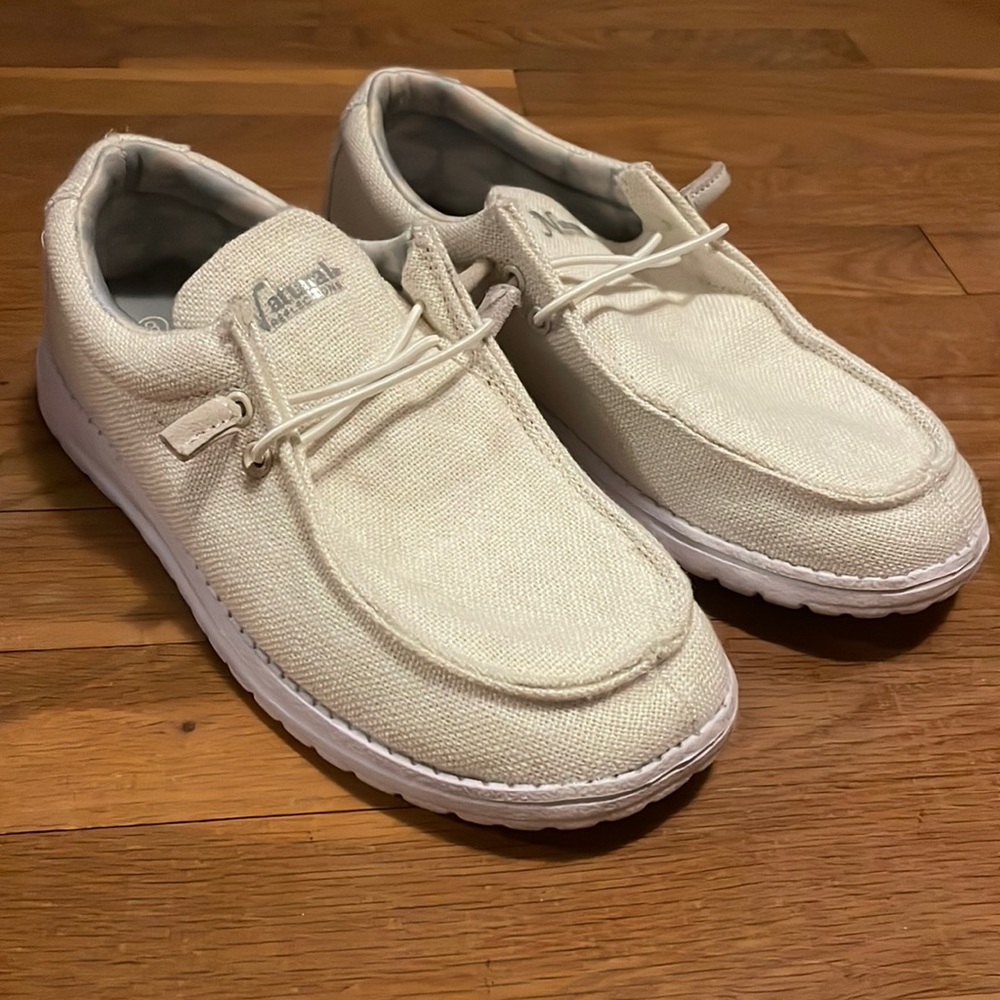 Natural reflections shoes